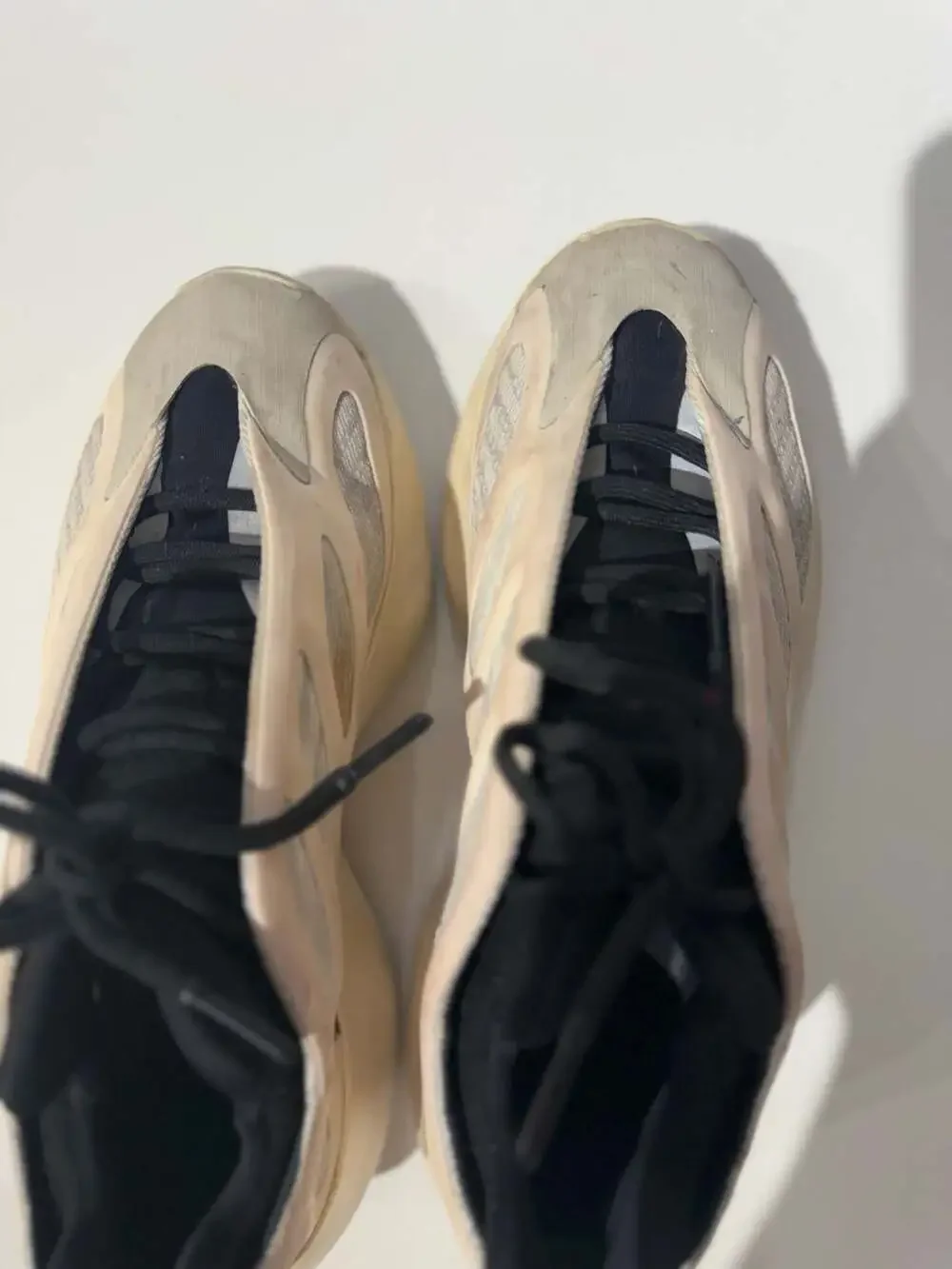 Adidas Yeezy 700 V3 Azael Size 7